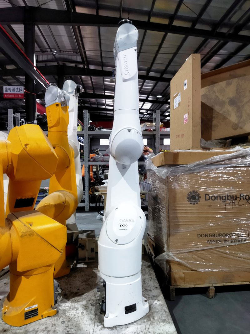 Staubli precision cleanroom robots